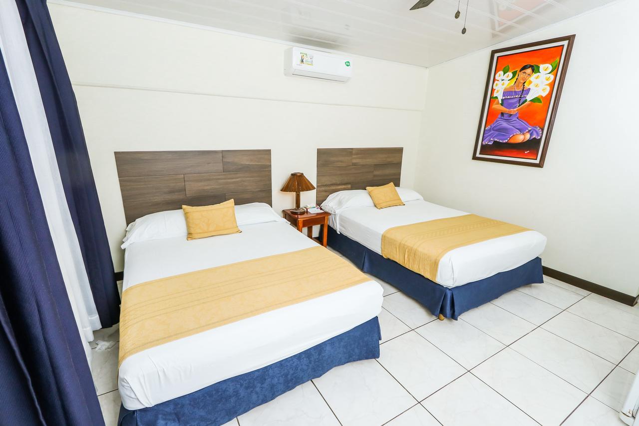 Hotel Flor Blanca Manuel Antonio Eksteriør bilde