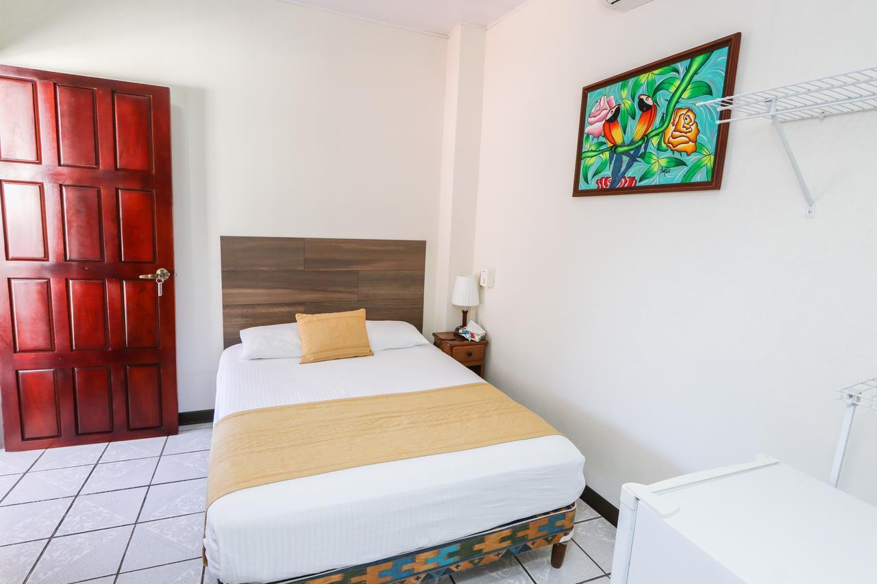 Hotel Flor Blanca Manuel Antonio Eksteriør bilde