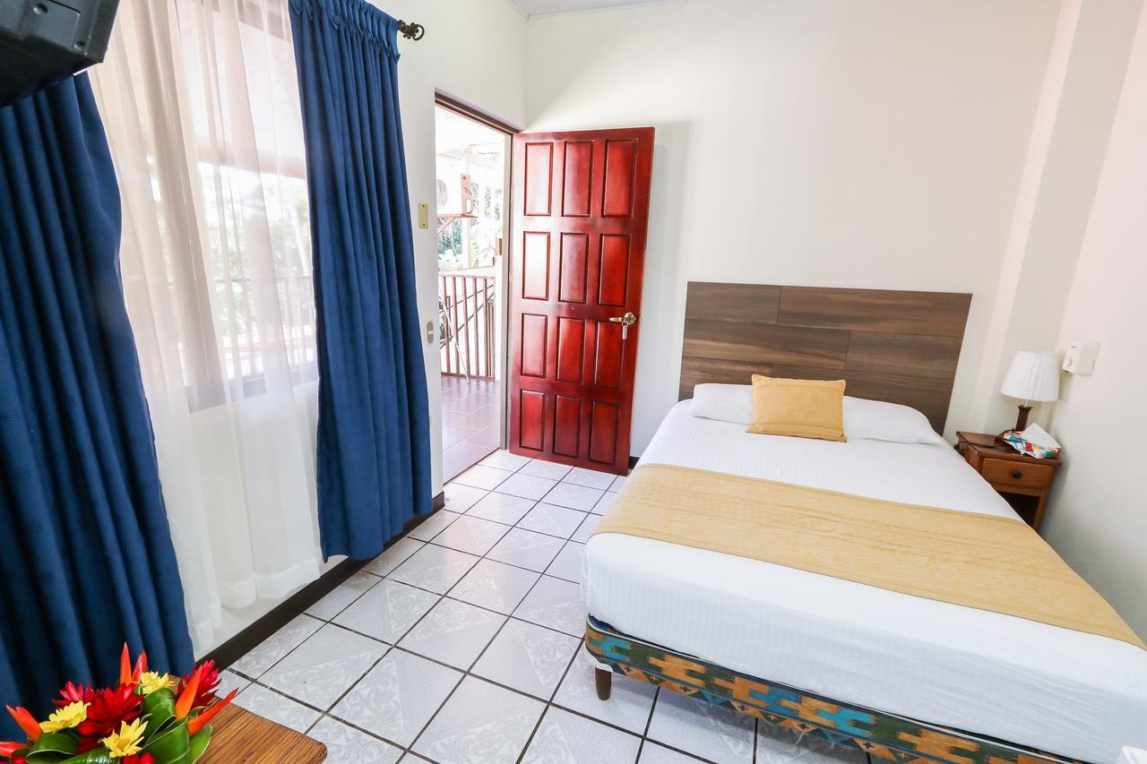 Hotel Flor Blanca Manuel Antonio Eksteriør bilde