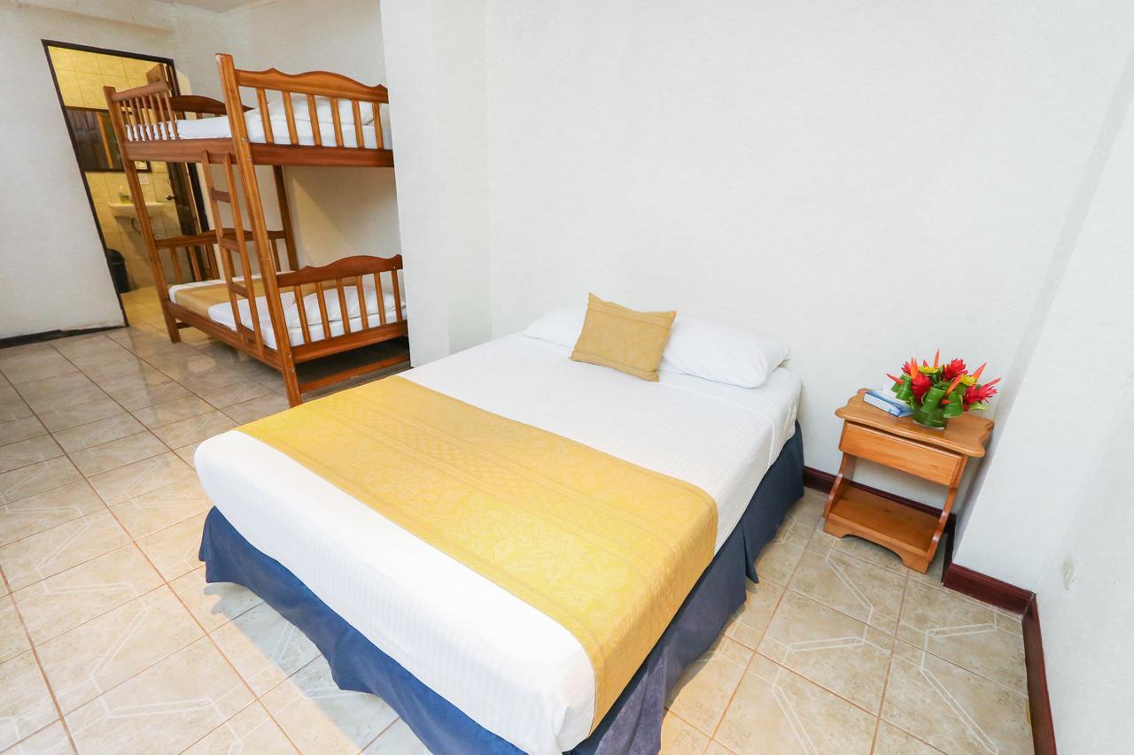 Hotel Flor Blanca Manuel Antonio Eksteriør bilde
