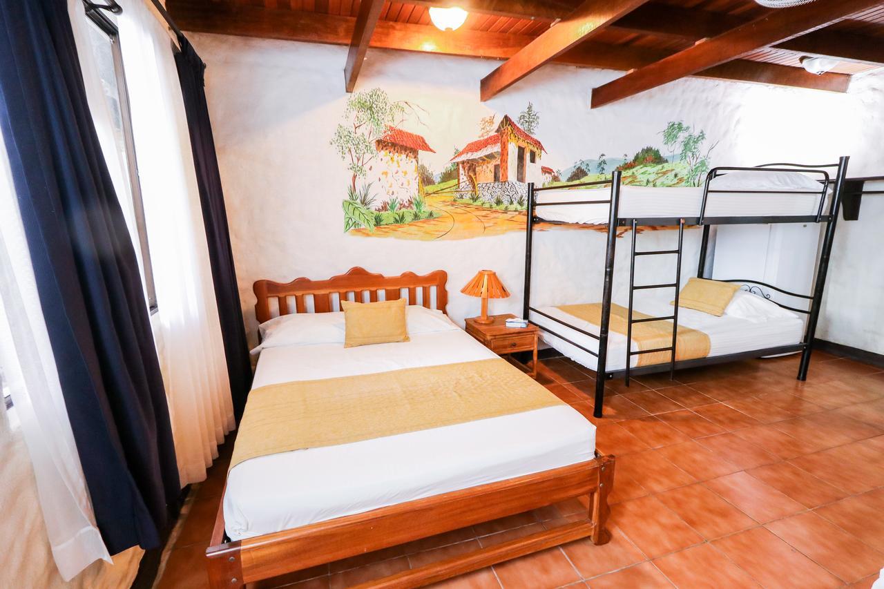 Hotel Flor Blanca Manuel Antonio Eksteriør bilde
