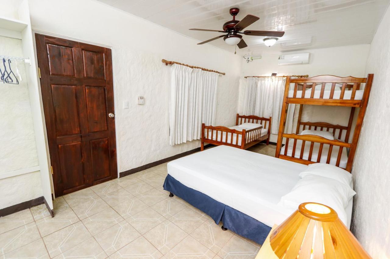 Hotel Flor Blanca Manuel Antonio Eksteriør bilde